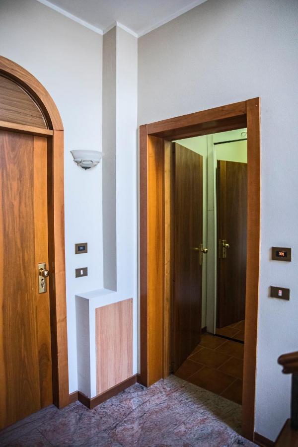 Bastimento Hotell Fiorenzuola dʼArda Eksteriør bilde