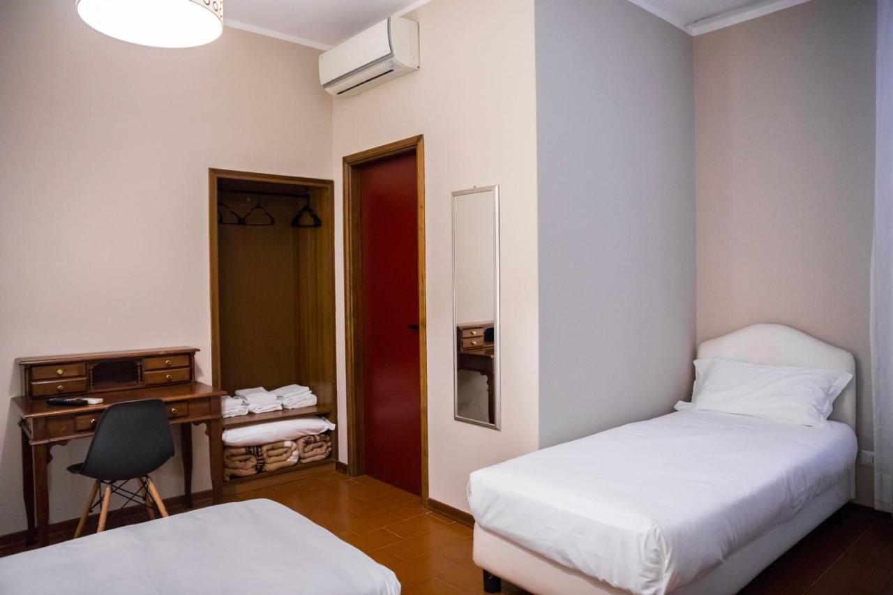 Bastimento Hotell Fiorenzuola dʼArda Eksteriør bilde